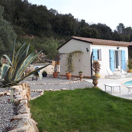 L'Oustaou De L'Estama Bed and Breakfast Rocbaron Buitenkant foto