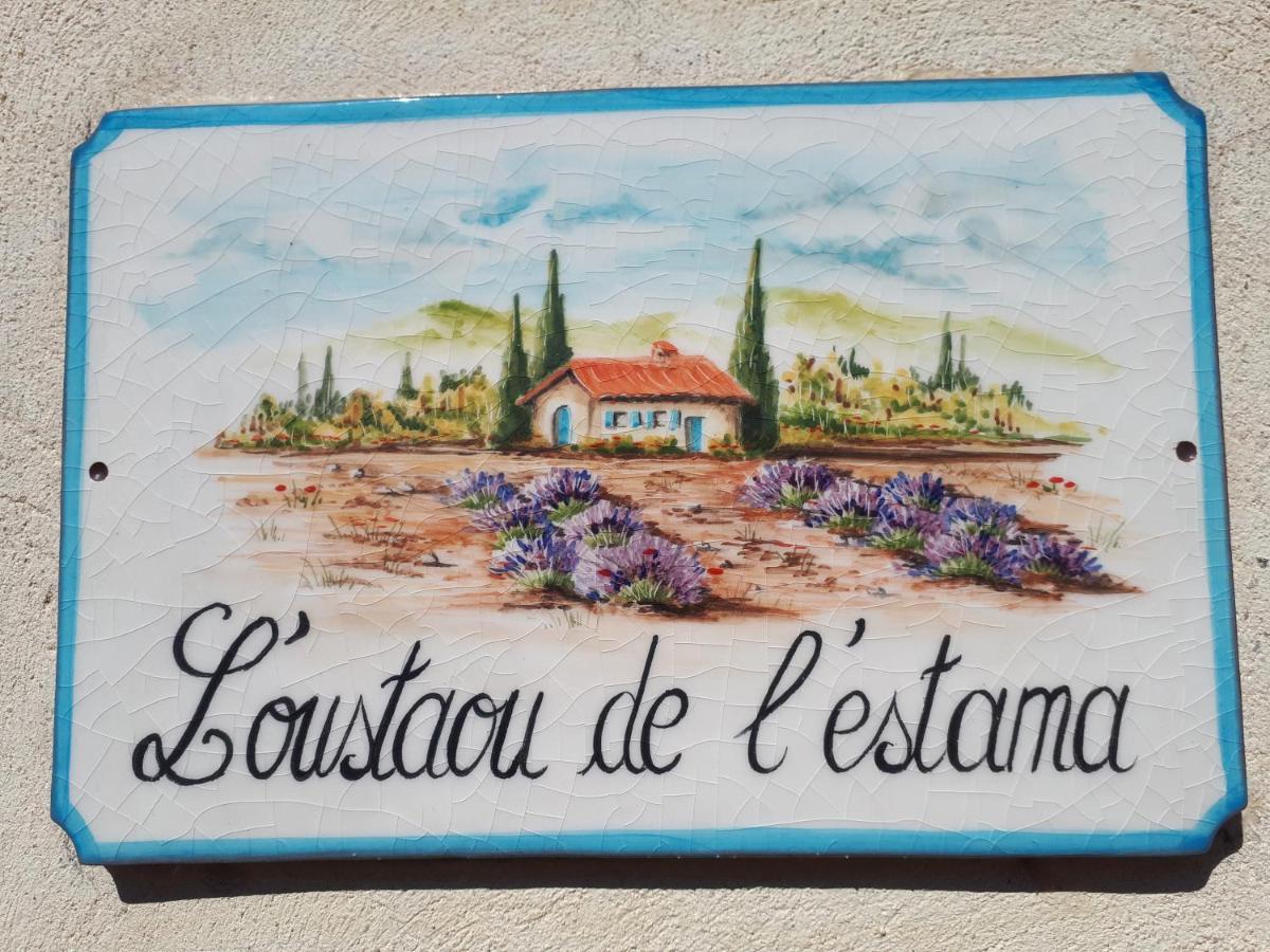 L'Oustaou De L'Estama Bed and Breakfast Rocbaron Buitenkant foto