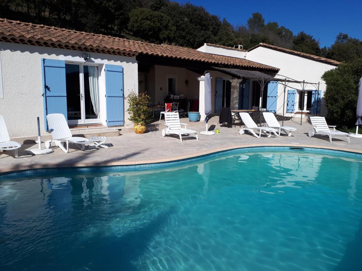L'Oustaou De L'Estama Bed and Breakfast Rocbaron Buitenkant foto