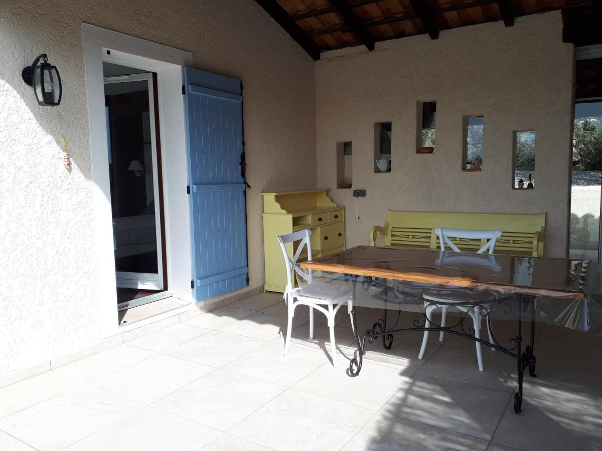 L'Oustaou De L'Estama Bed and Breakfast Rocbaron Buitenkant foto